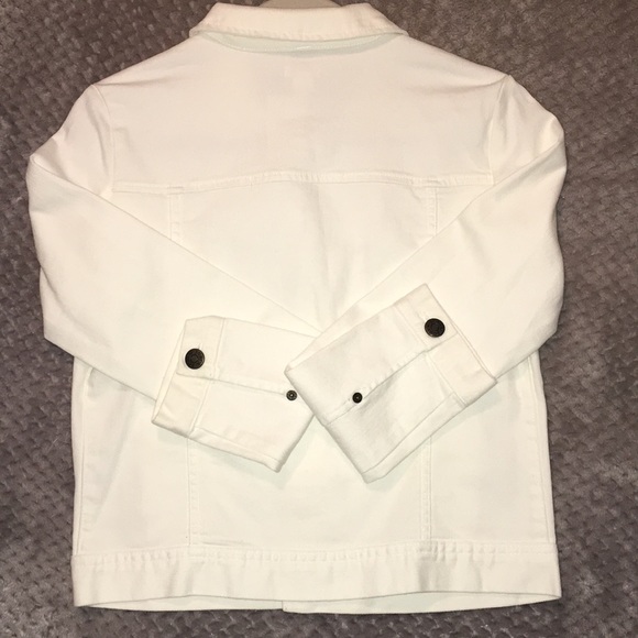 J. Crew White Jean jacket NWT. Sz S - Picture 4 of 4